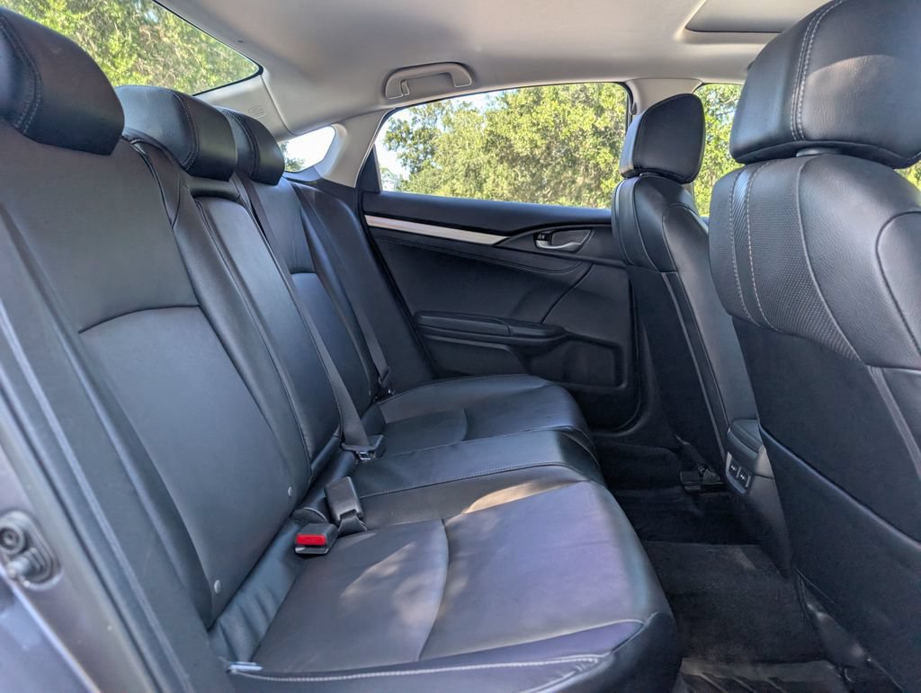 Used 2017 Honda Civic Touring image 15