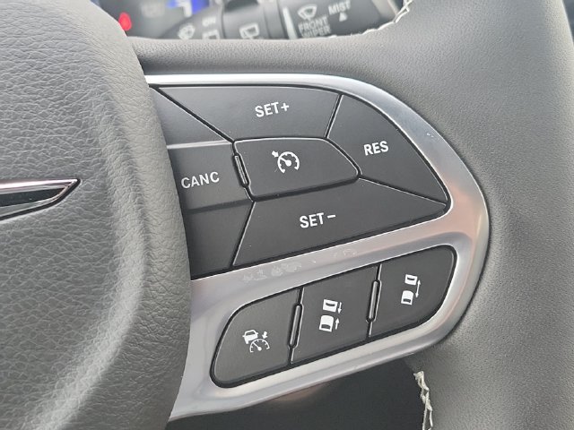 New 2026 Chrysler Voyager LX FWD image 21