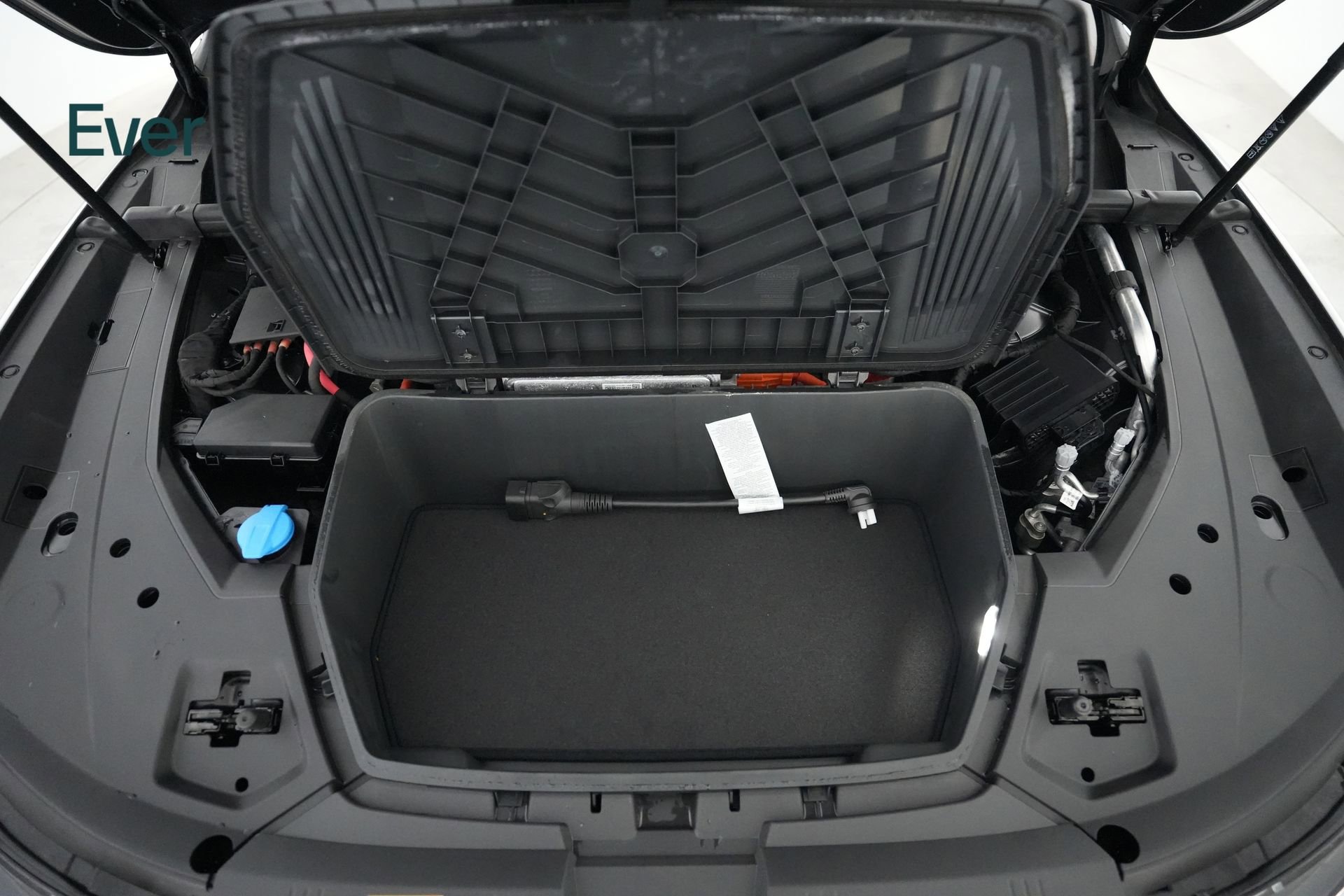 Used 2022 Audi e-tron Premium w/ Convenience Plus Package image 25