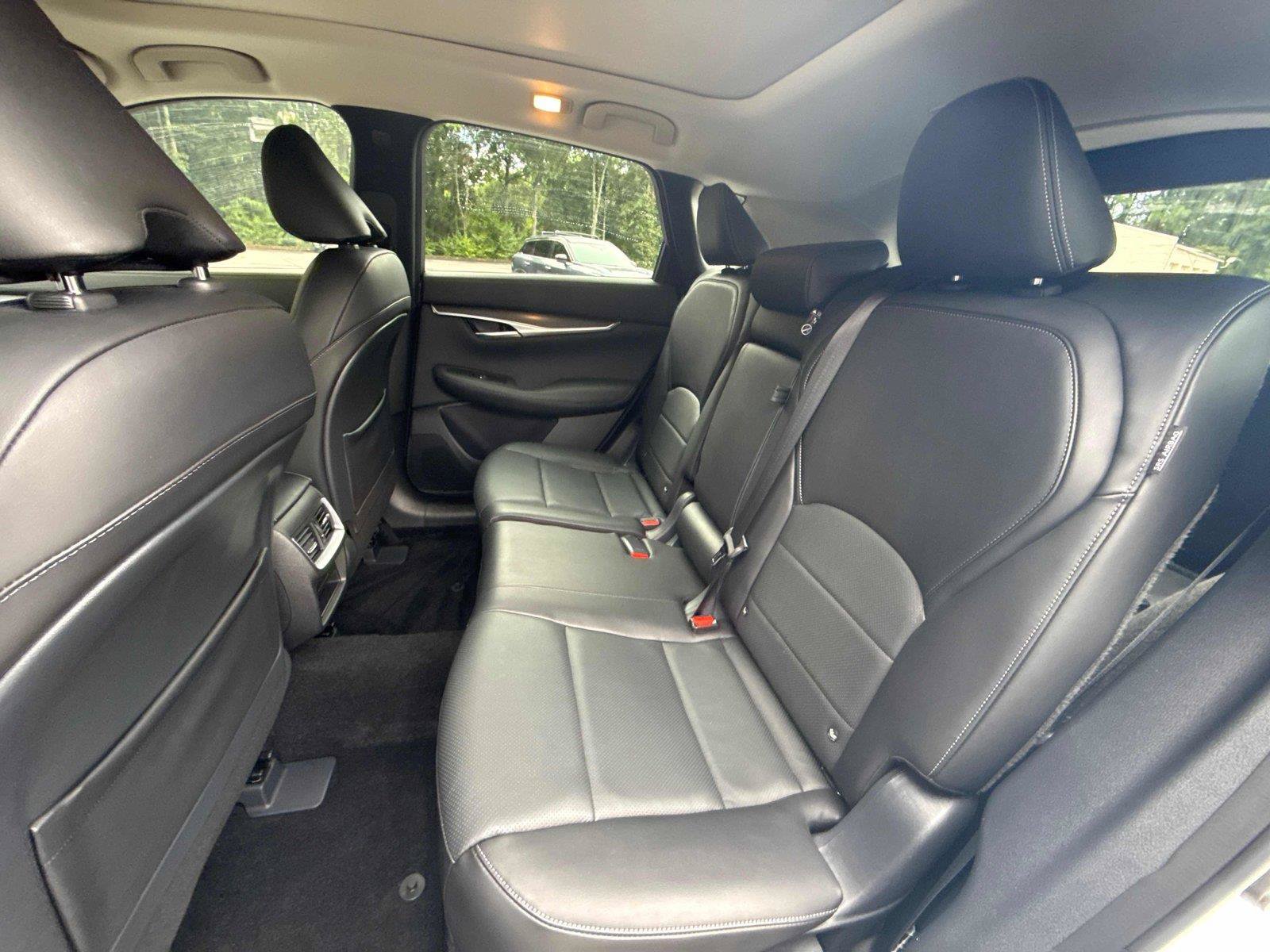 Used 2025 INFINITI QX50 Luxe AWD/4WD image 12