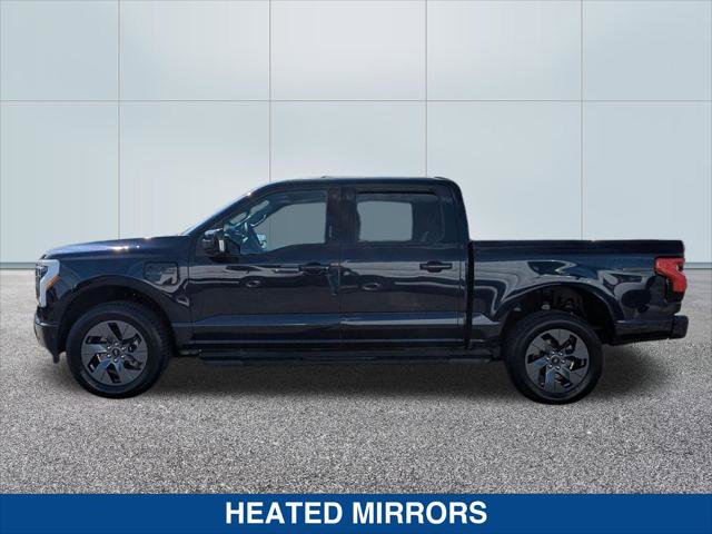 Used 2022 Ford F150 Lightning Lariat image 2