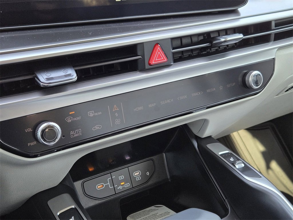 New 2026 Kia Sorento S w/ S Panoramic Sunroof Package image 28