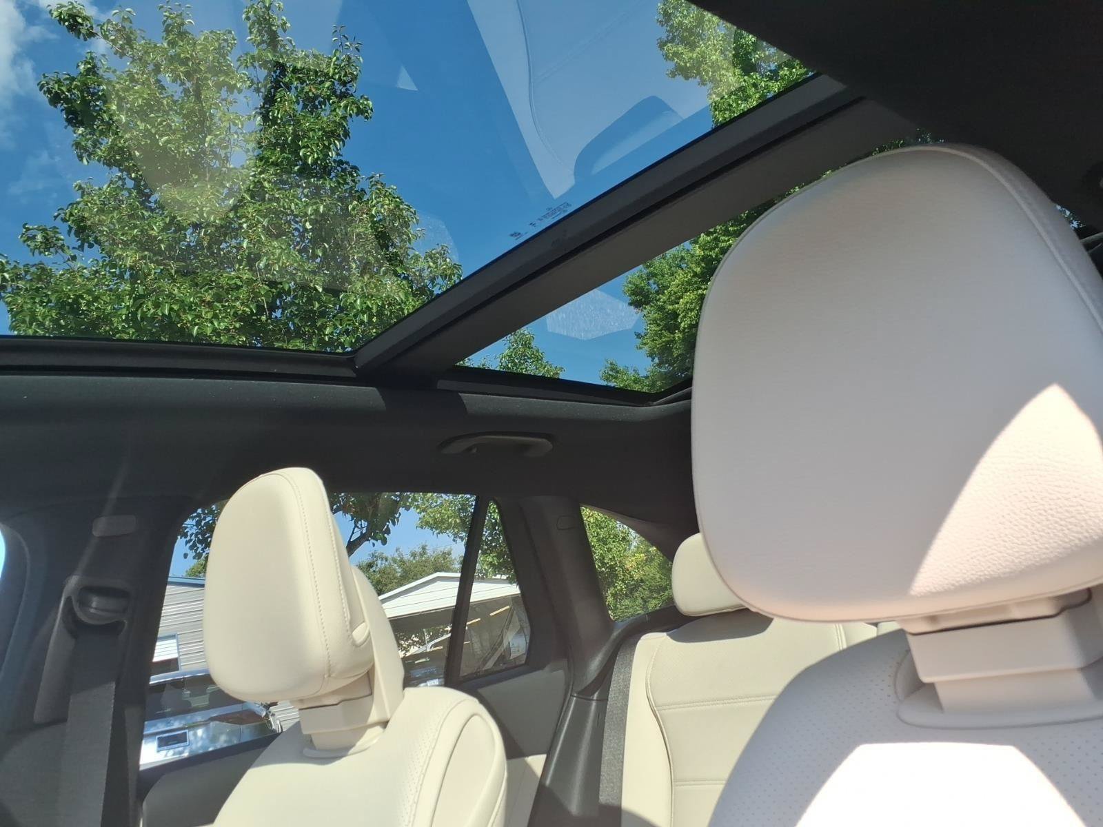 New 2026 Mercedes-Benz GLC 300 4MATIC image 23