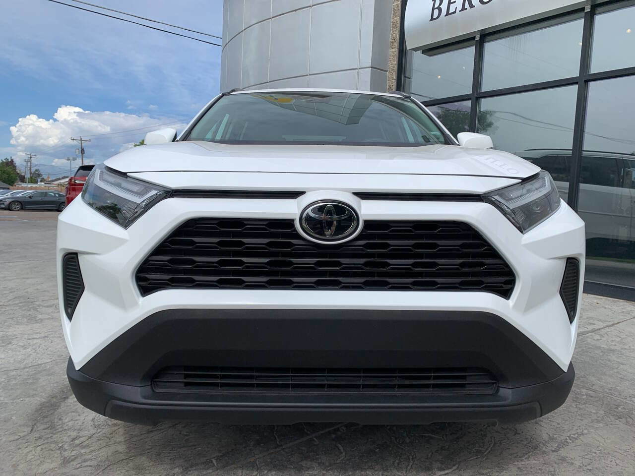 Used 2024 Toyota RAV4 XLE image 2