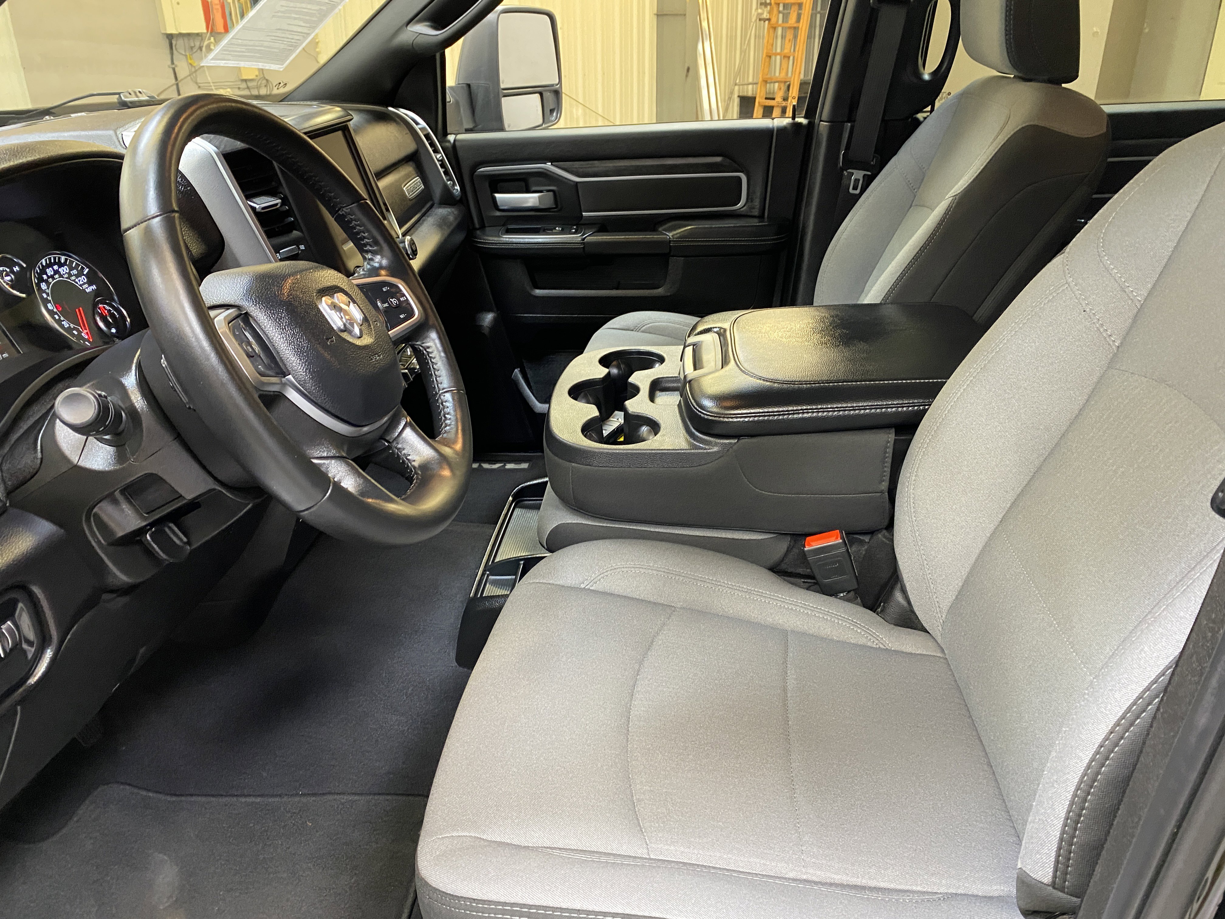 Used 2024 RAM 2500 Big Horn w/ Bed Utility Group image 21