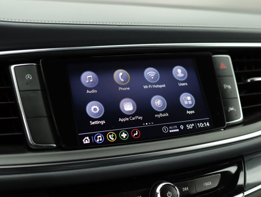 Used 2023 Buick Enclave Essence w/ Sport Touring Edition image 13