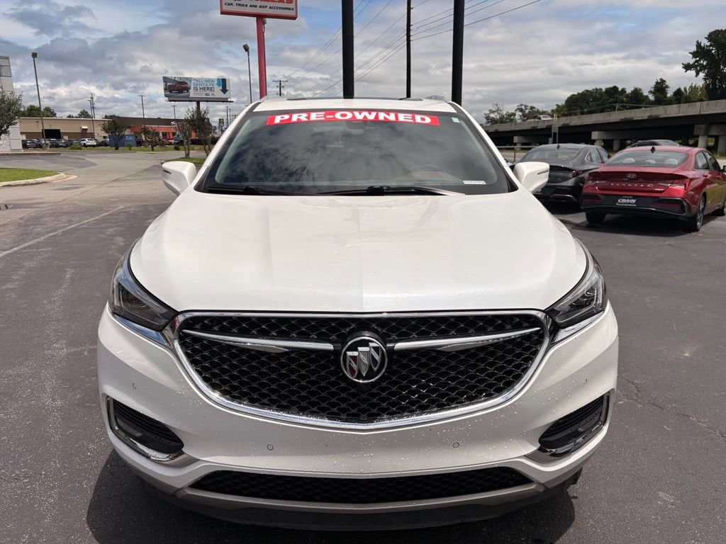 Used 2019 Buick Enclave Avenir FWD image 2
