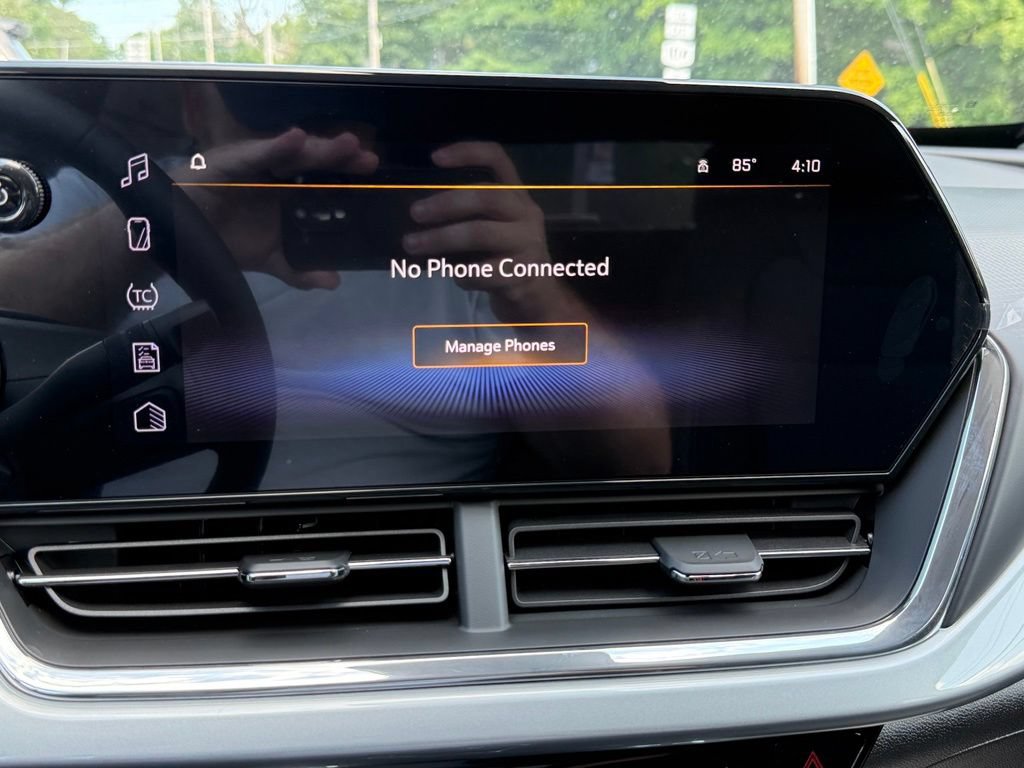 New 2026 Chevrolet Trax LT w/ LT Convenience Package FWD image 49