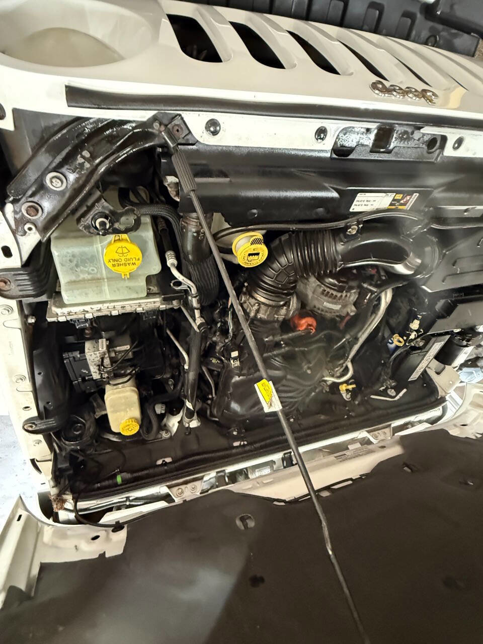 Used 2013 Jeep Wrangler Unlimited Sahara w/ Connectivity Group image 32