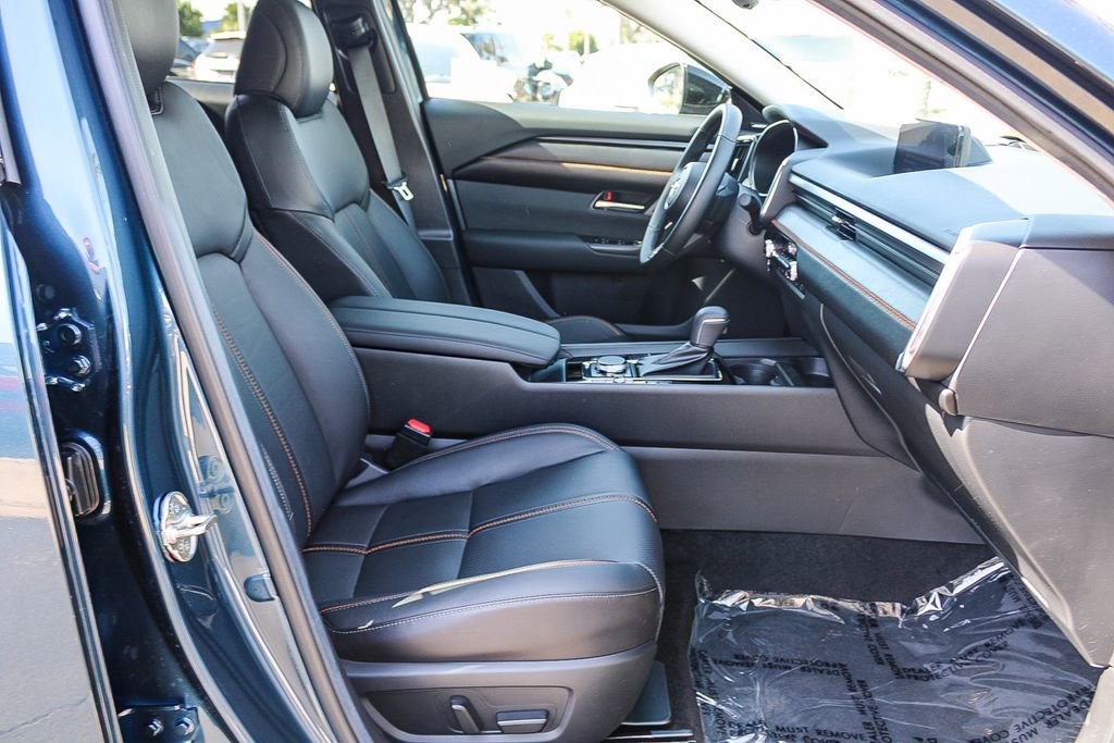 Used 2025 MAZDA CX-50 2.5 Hybrid w/ Premium Plus Pkg image 16