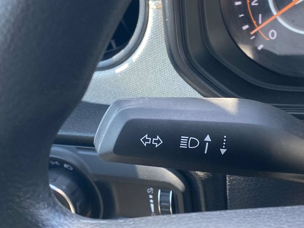 Used 2025 Jeep Gladiator Sport AWD/4WD image 32