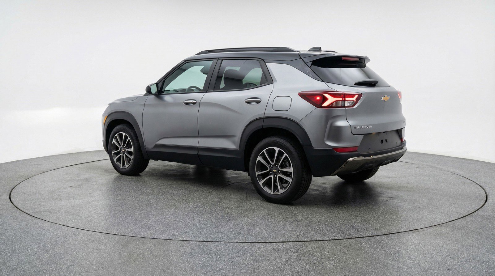Used 2025 Chevrolet TrailBlazer LT AWD/4WD image 6