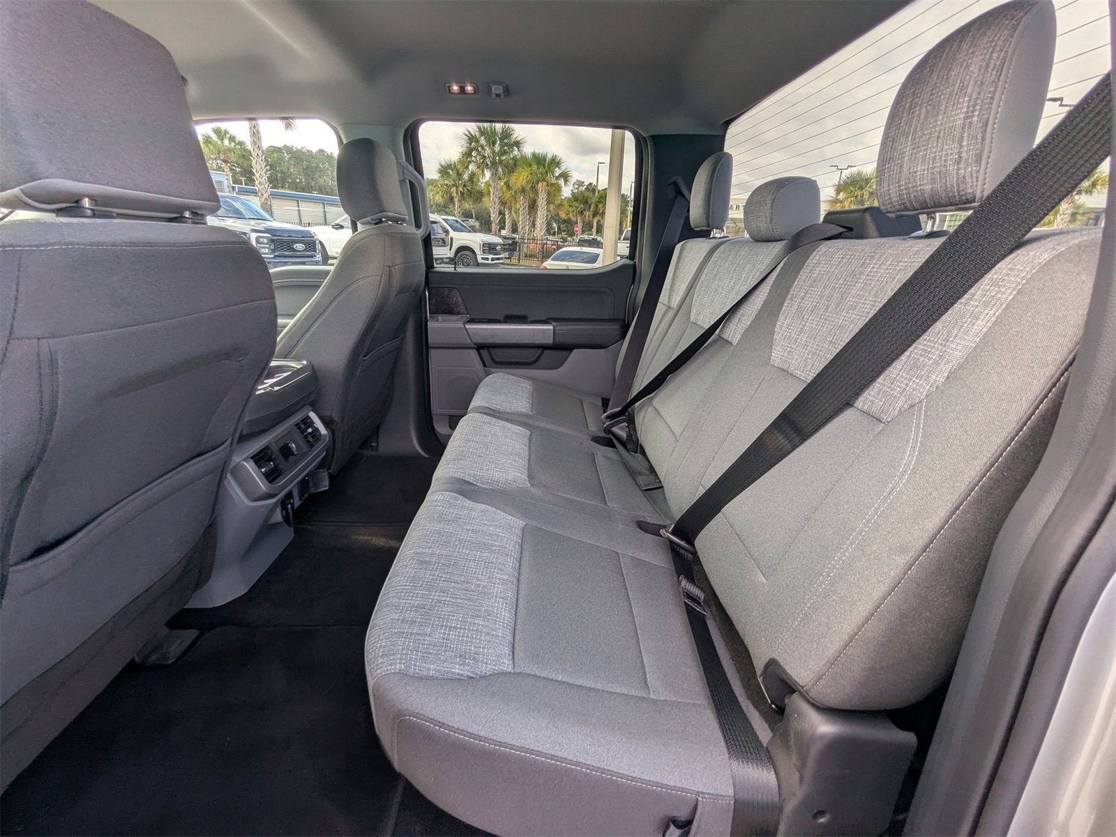 Used 2022 Ford F150 Lightning XLT image 14