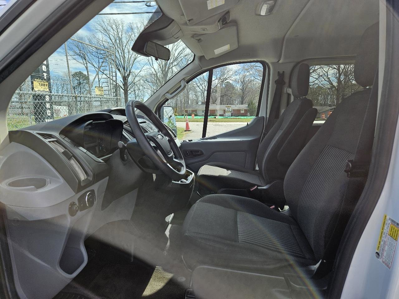 Used 2018 Ford Transit 350 XL image 10