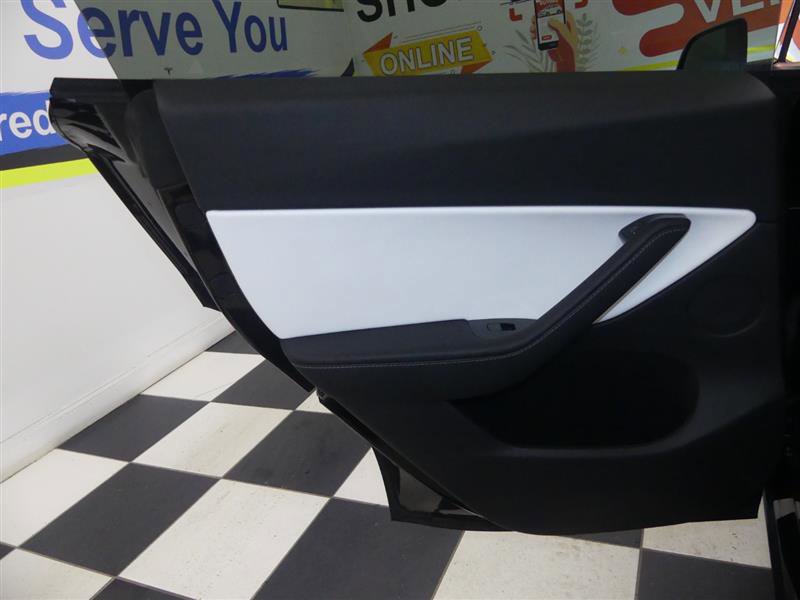 Used 2020 Tesla Model Y Long Range image 23