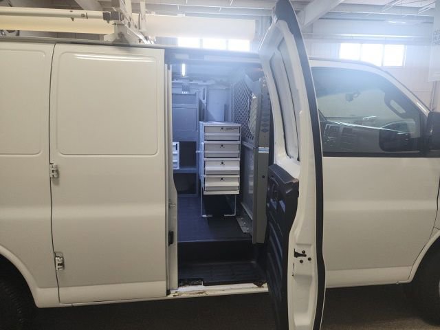 Used 2019 Chevrolet Express 2500 w/ Communications Package image 28