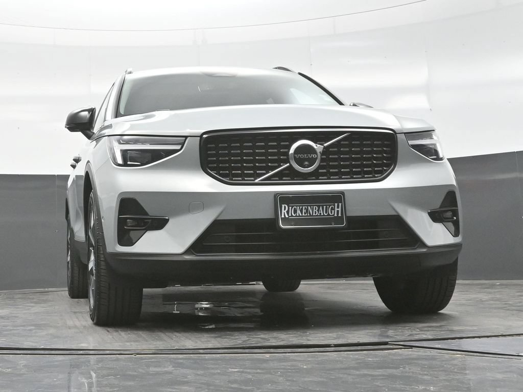 Used 2026 Volvo XC40 B5 Plus AWD/4WD image 22