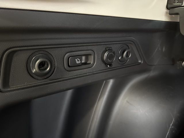 Used 2020 Subaru Forester Touring image 34