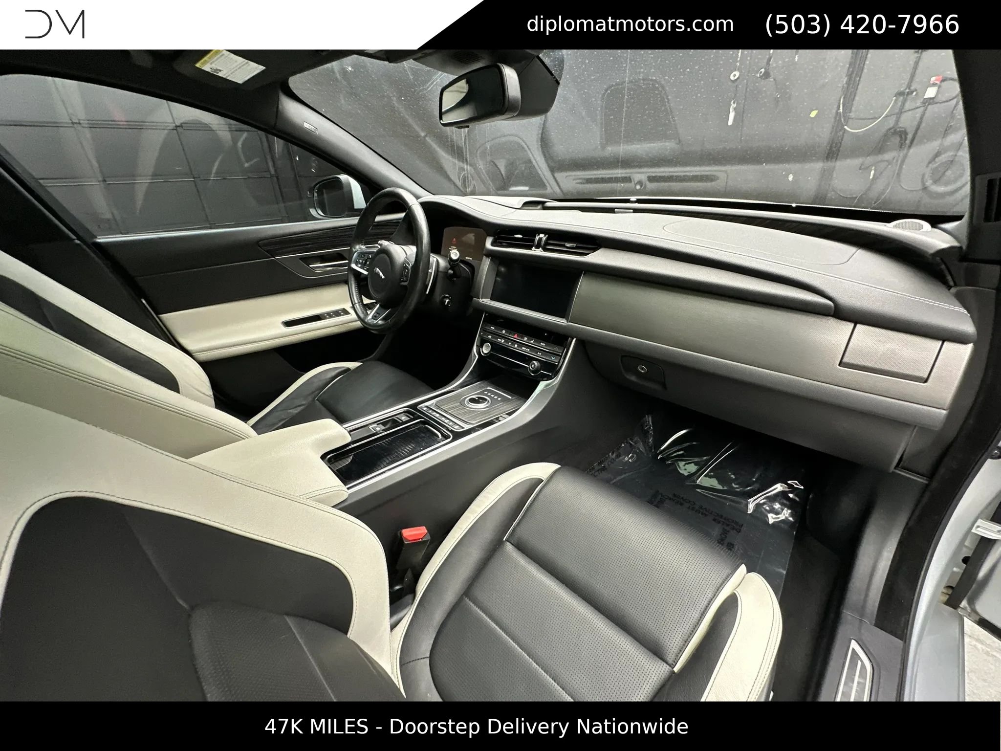 Used 2018 Jaguar XF S RWD image 19