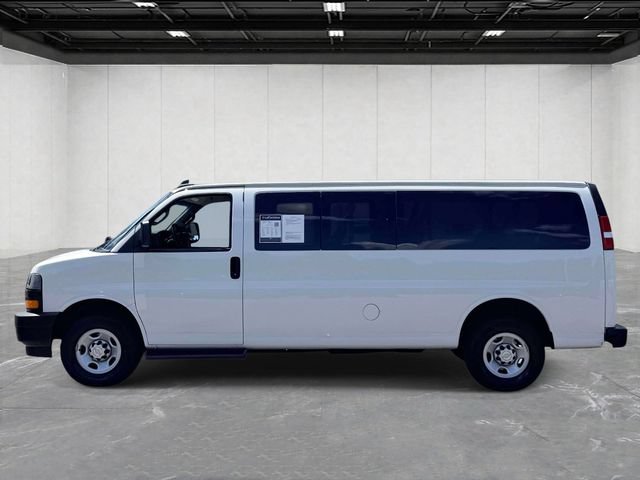Used 2023 Chevrolet Express 3500 LS RWD image 8