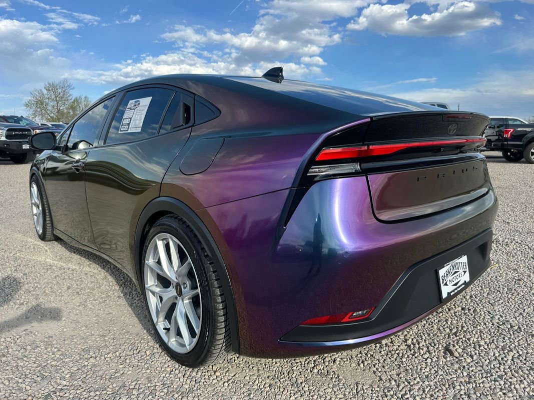 Used 2023 Toyota Prius LE image 8
