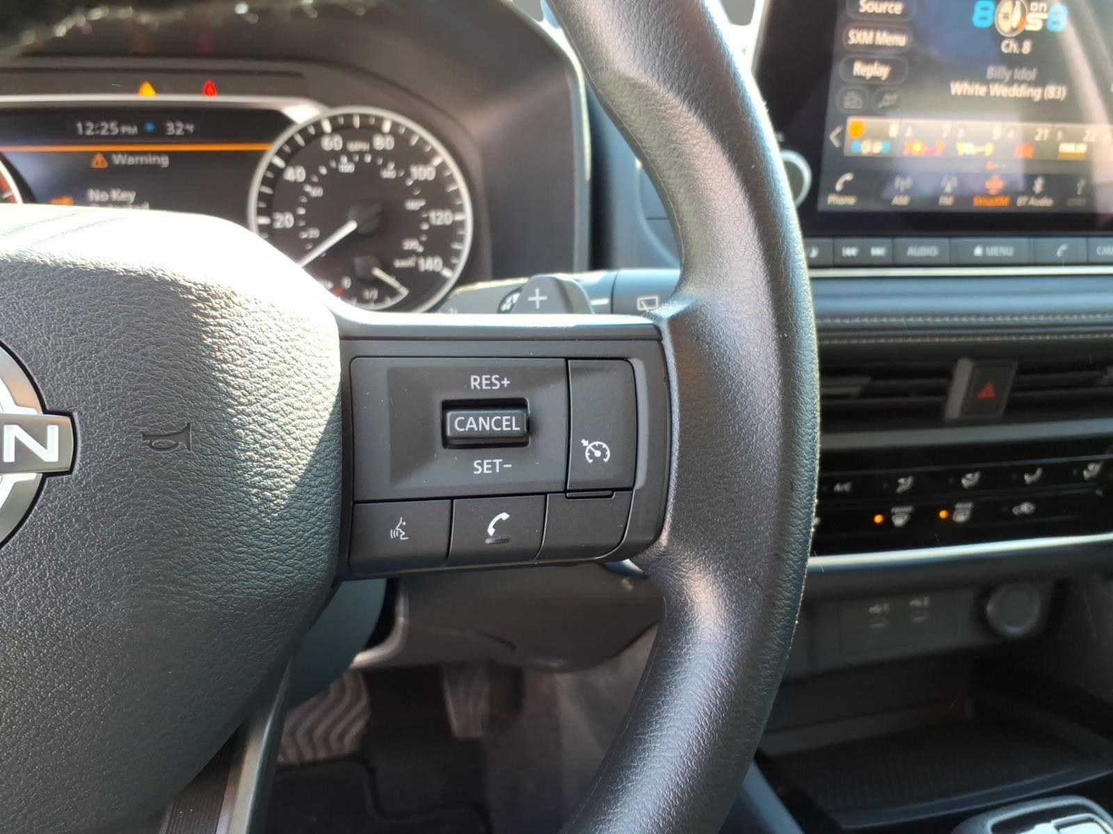 Used 2025 Nissan Rogue S image 11