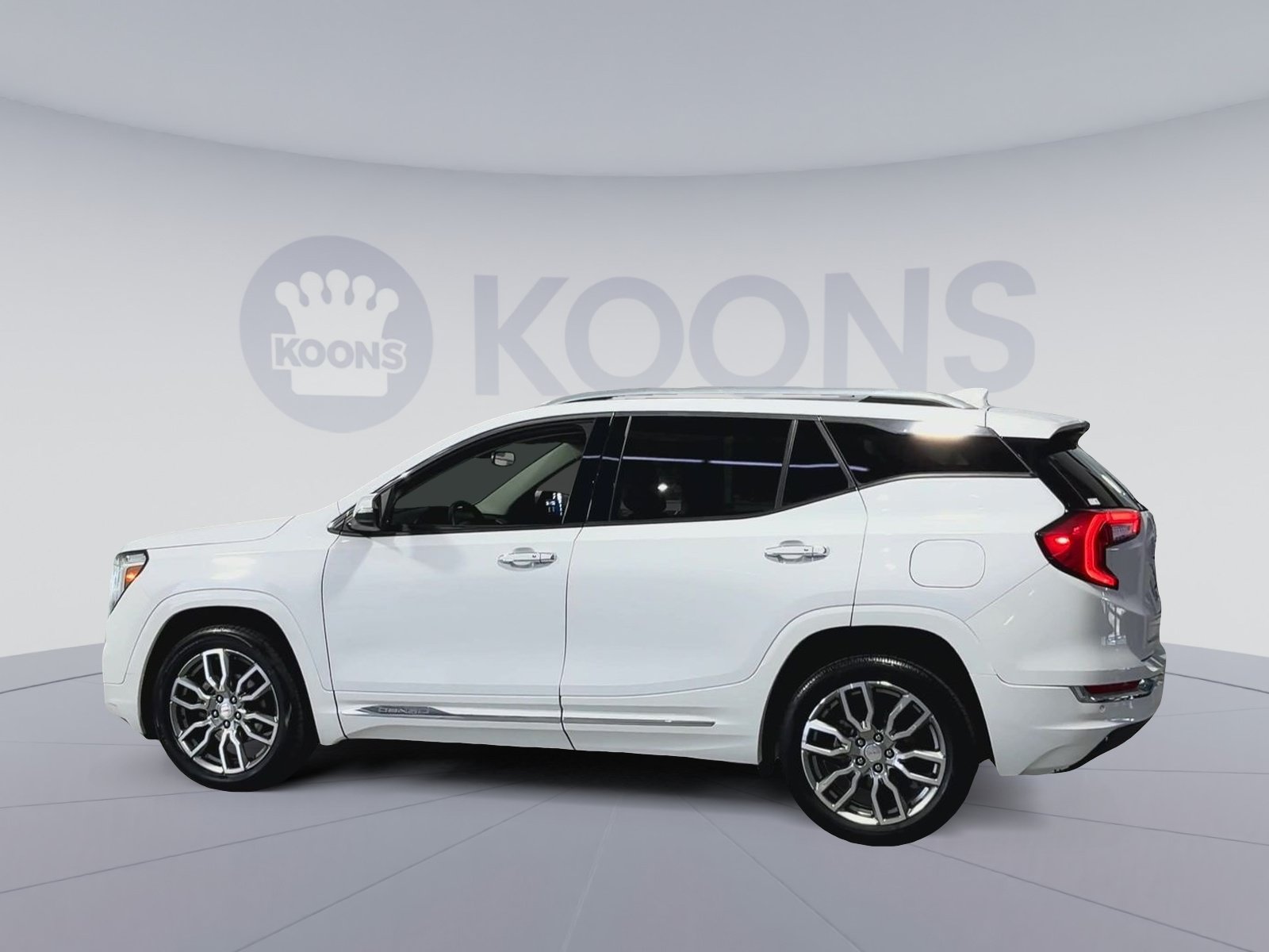 Used 2023 GMC Terrain Denali AWD/4WD image 8