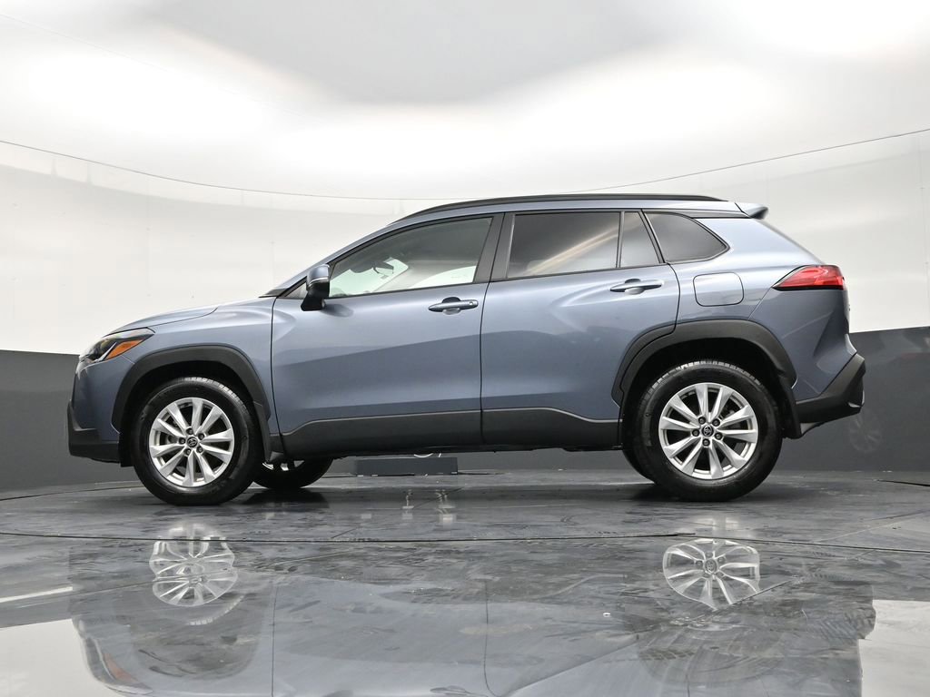 Used 2024 Toyota Corolla Cross LE image 21