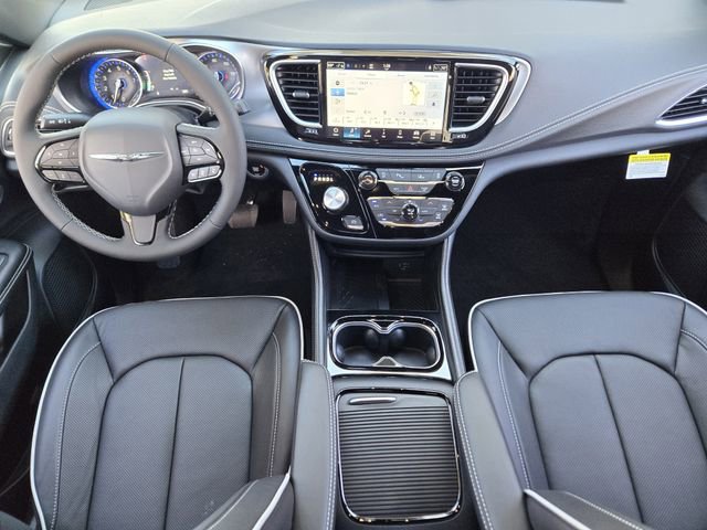 New 2026 Chrysler Pacifica Limited w/ S Appearance Package AWD/4WD image 18
