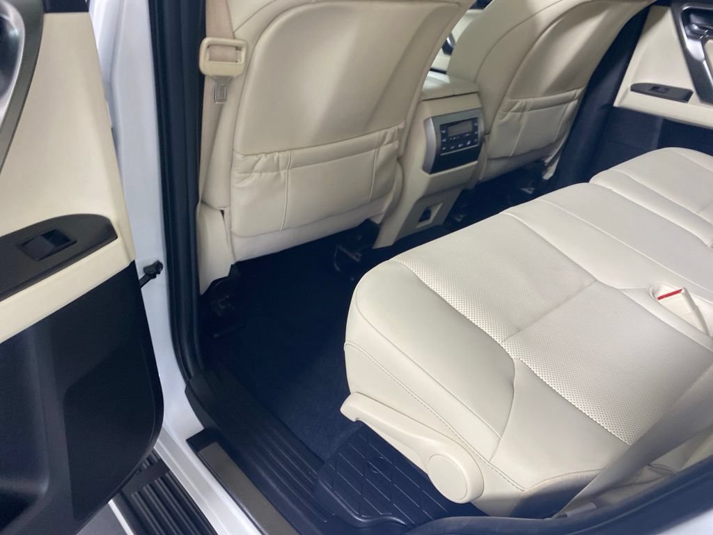 Used 2023 Lexus GX 460 Premium w/ Premium Package AWD/4WD image 28