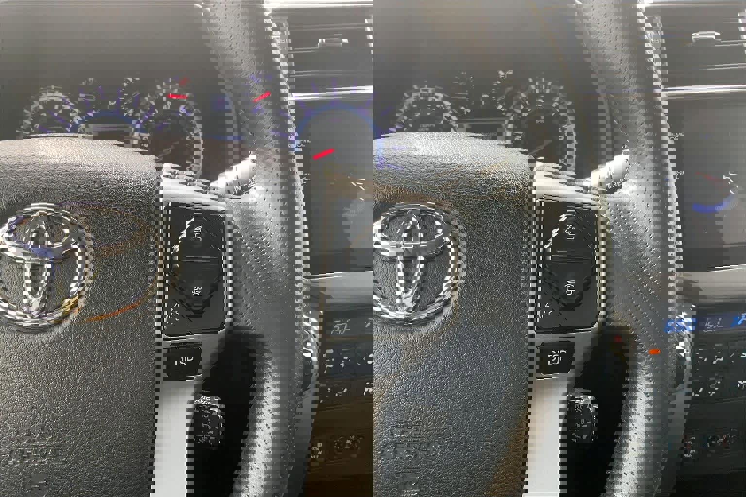 Used 2018 Toyota 4Runner Limited image 26