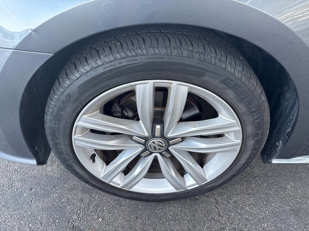 Used 2017 Volkswagen Passat 1.8T SE image 22