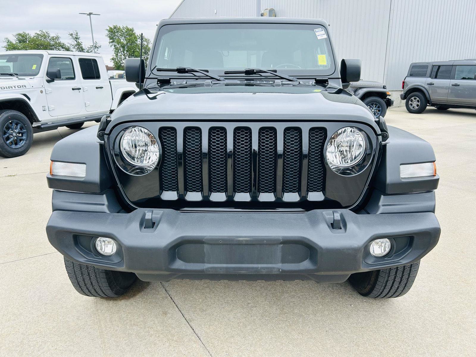 Used 2022 Jeep Wrangler Unlimited Sport AWD/4WD image 28