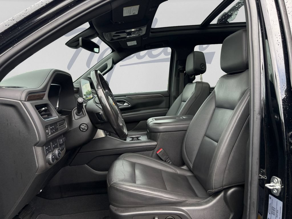 Used 2022 Chevrolet Tahoe LT w/ Luxury Package AWD/4WD image 15
