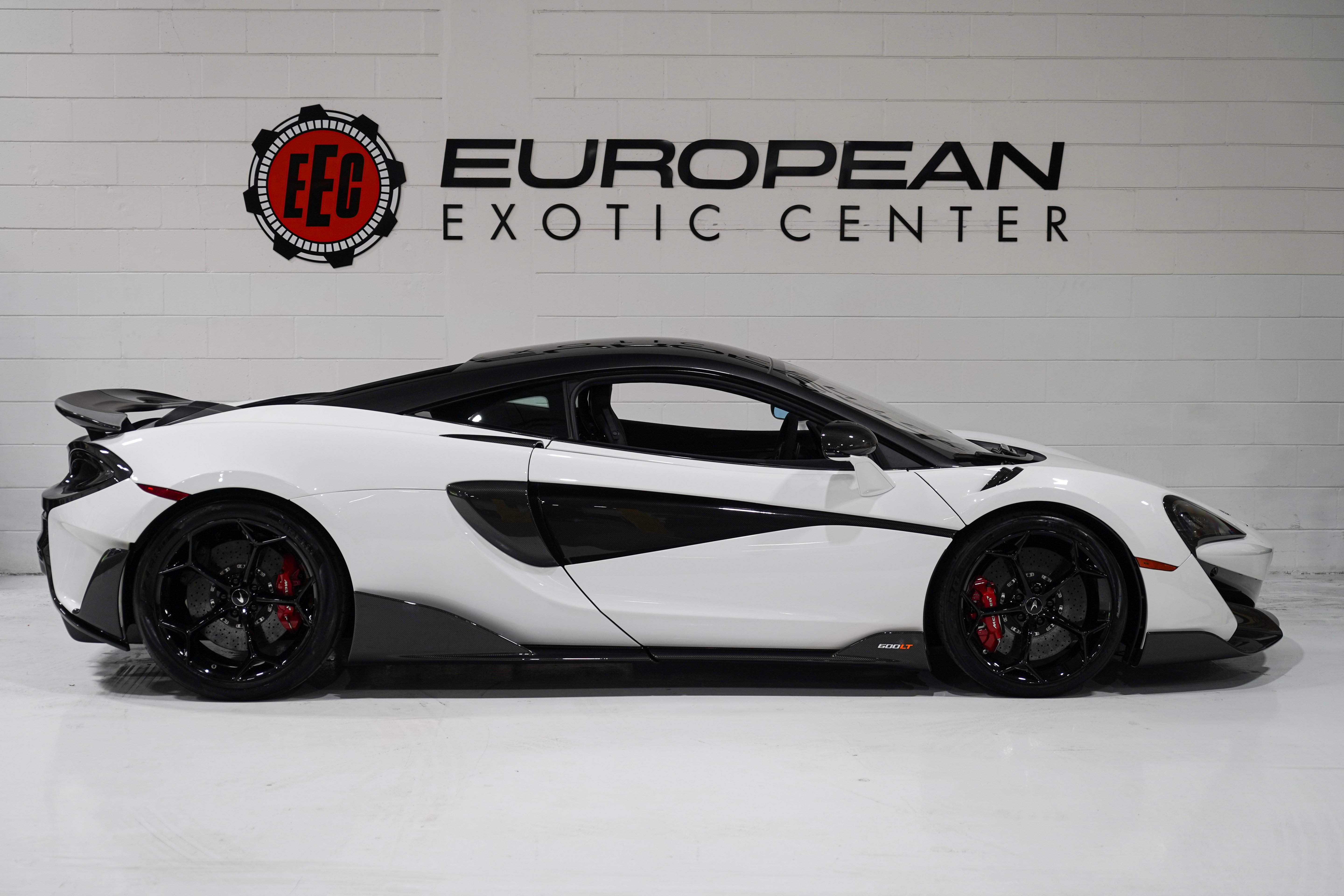 Used 2019 McLaren 600LT RWD image 6