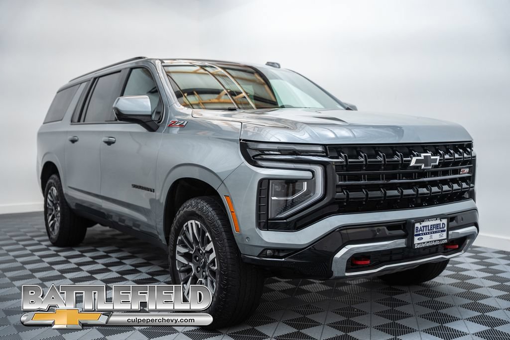 Used 2025 Chevrolet Suburban Z71 AWD/4WD image 1