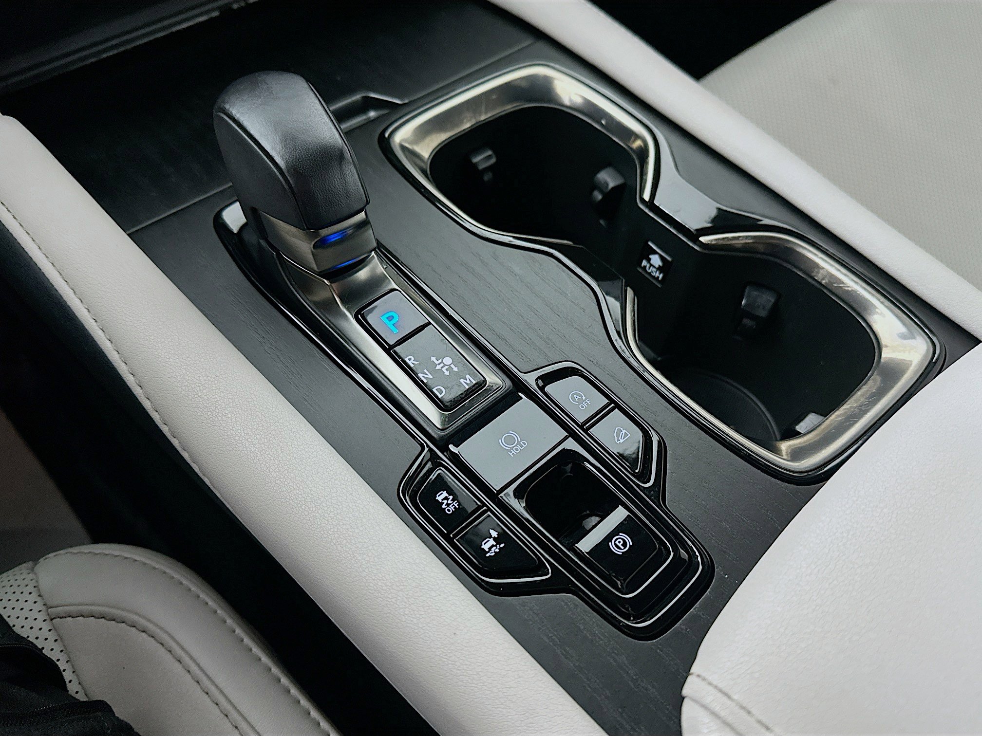 Used 2023 Lexus RX 350 Premium w/ Accessory Package (A2) image 16