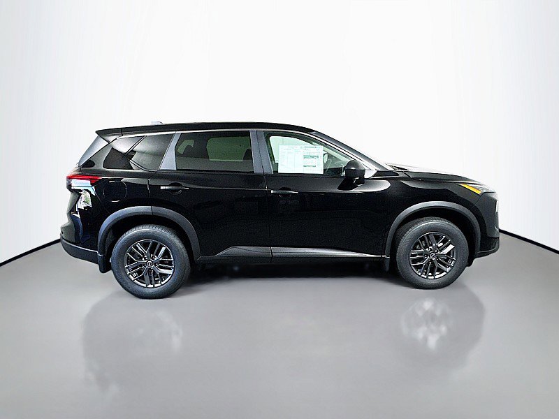 New 2026 Nissan Rogue S image 8