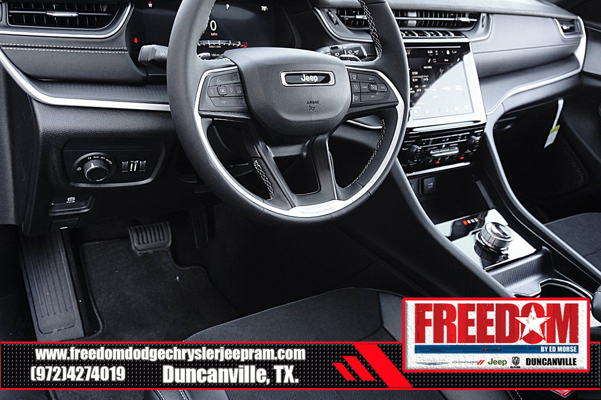New 2025 Jeep Grand Cherokee L Altitude AWD/4WD image 26