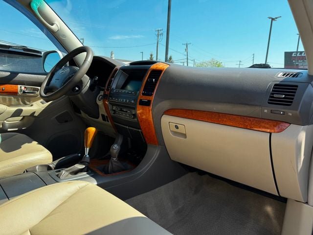 Used 2005 Lexus GX 470 AWD/4WD image 18
