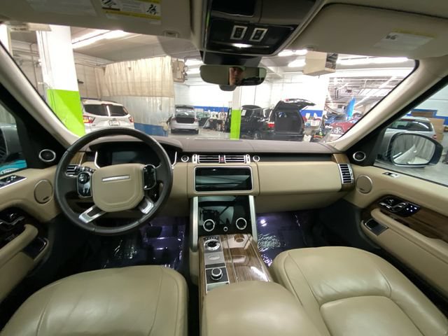 Used 2018 Land Rover Range Rover Supercharged AWD/4WD image 29
