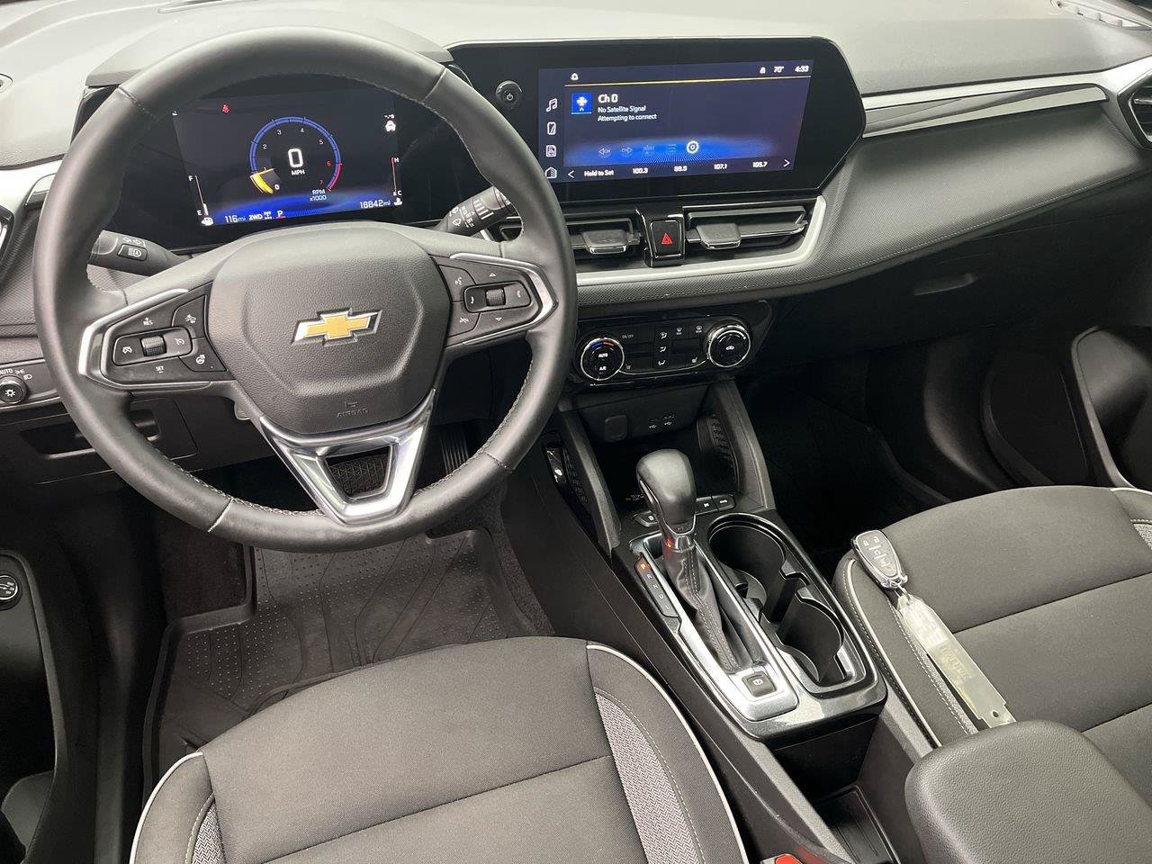 Certified 2024 Chevrolet TrailBlazer LT w/ Convenience Package AWD/4WD image 13
