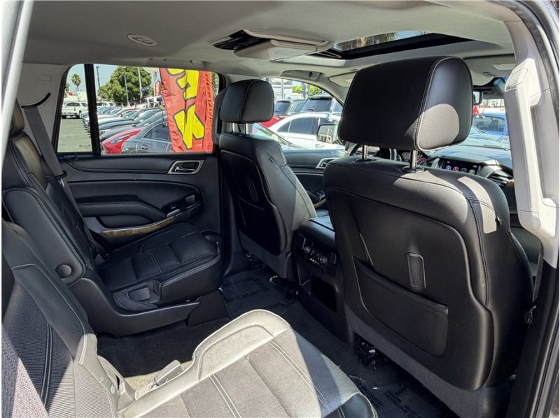 Used 2016 GMC Yukon Denali w/ Open Road Package AWD/4WD image 29