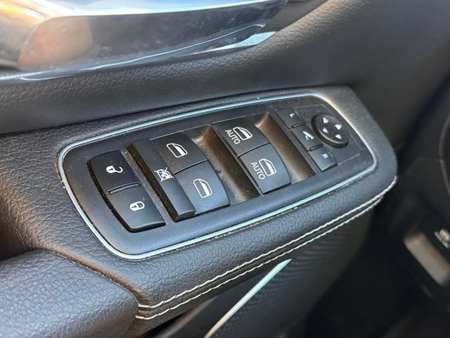 Used 2020 RAM 1500 Laramie AWD/4WD image 16