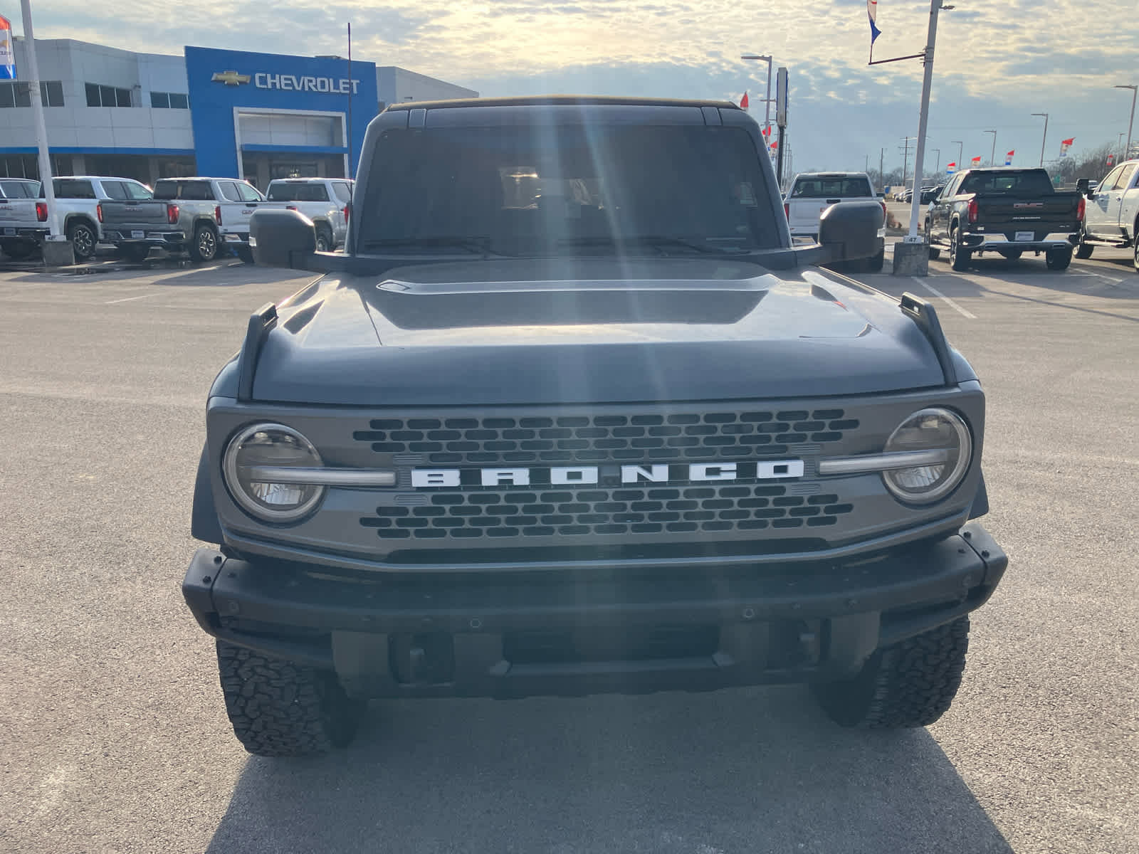 Used 2024 Ford Bronco Badlands image 2