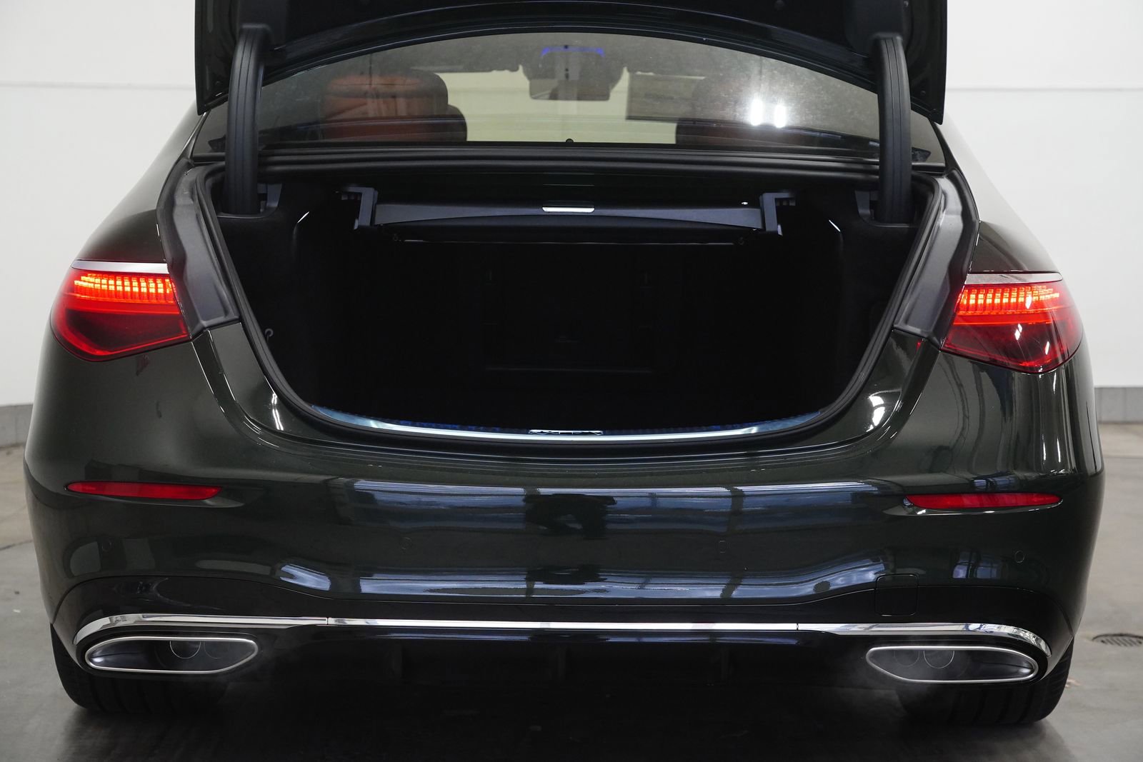 New 2026 Mercedes-Benz S 580 4MATIC Sedan image 33