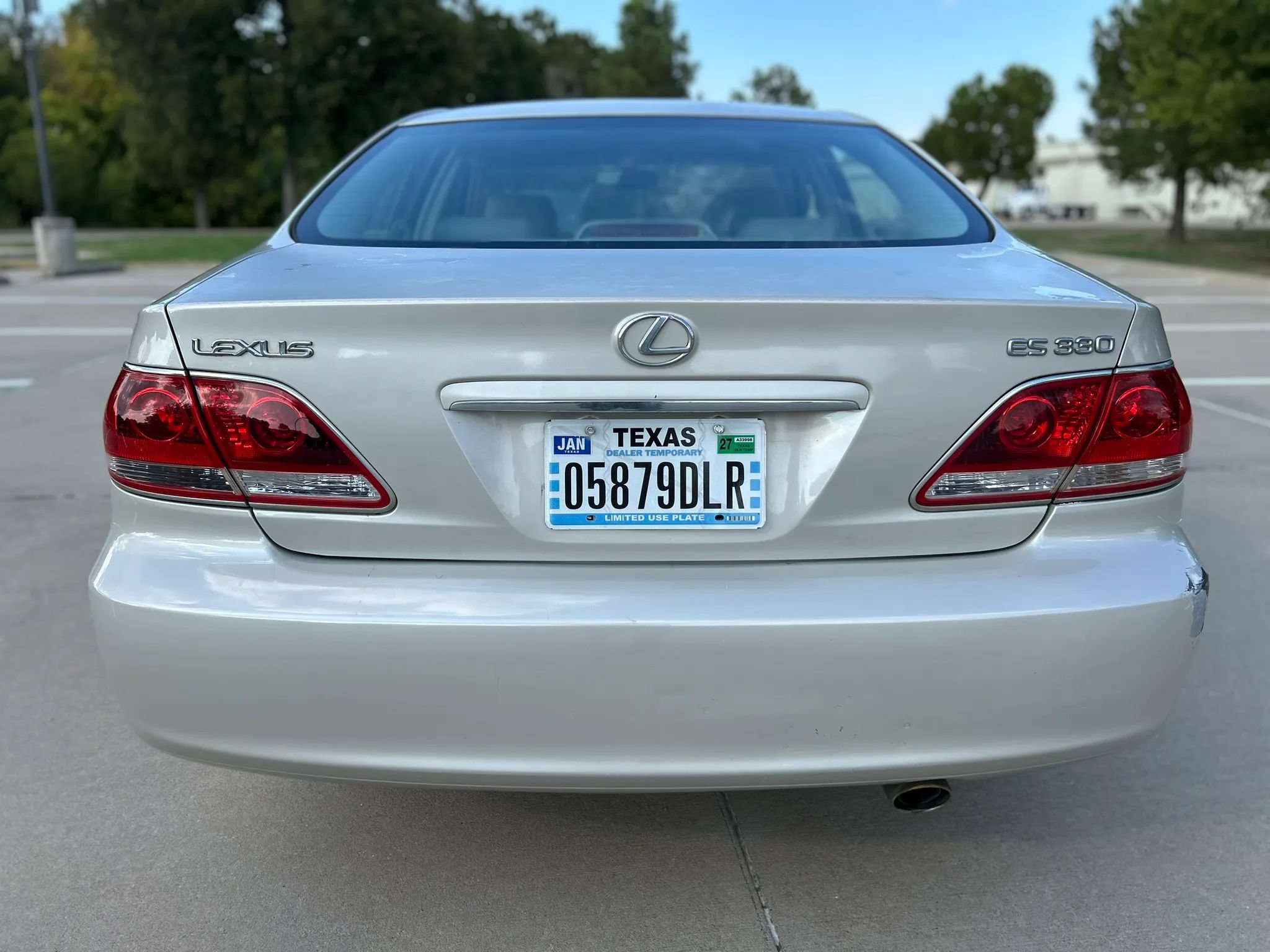 Used 2005 Lexus ES 330 FWD image 7