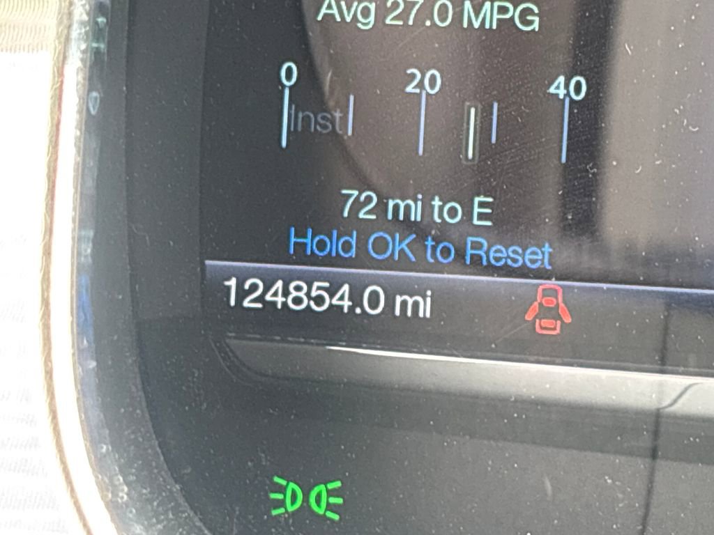 Used 2015 Ford Taurus SEL w/ Equipment Group 201A FWD image 25
