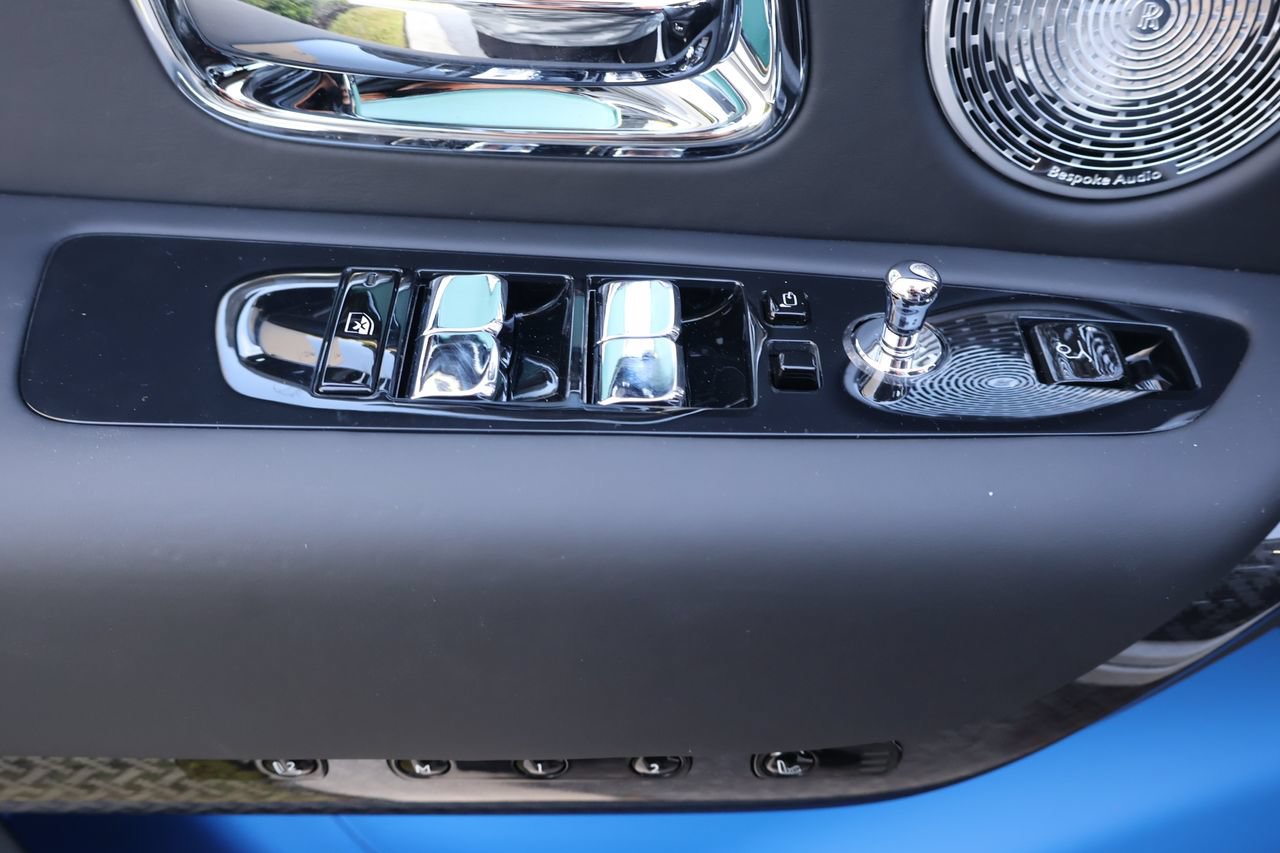 New 2027 Rolls-Royce Cullinan Black Badge AWD/4WD image 13