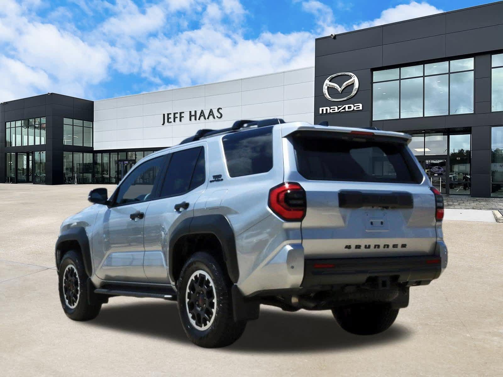 Used 2025 Toyota 4Runner TRD Off-Road AWD/4WD image 2